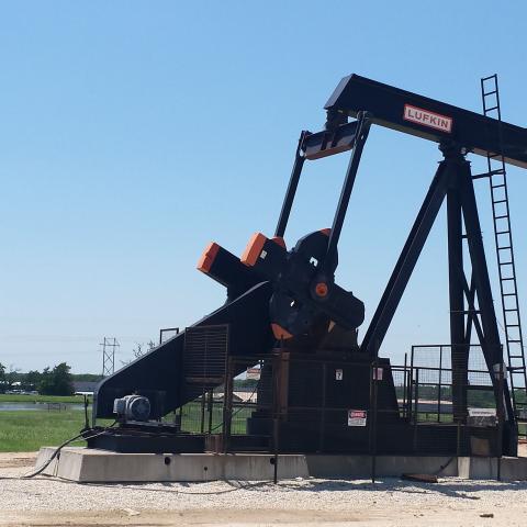 Pumpjack oil rig