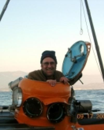 photo of James Kennett